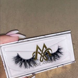 Lashes